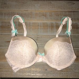 32 D Victoria’s Secret Dream Angels Push-Up Bra
